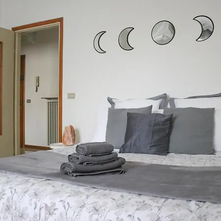 Laghi 6 Bed & Breakfast 4*